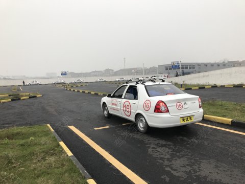 胜赢驾校和天马驾校哪个好