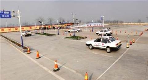 成都驾校排名_成都驾校图(2)