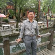罗嗣春