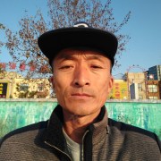 黃佳校