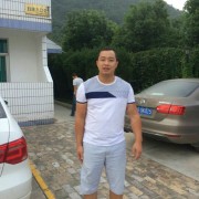 胡显进