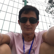 何宏