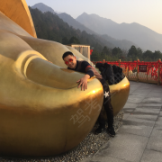 褚邹浩