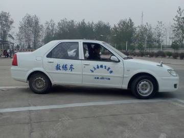 鹏飞驾校
