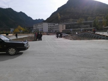 东雁驾校
