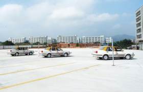 融锦驾校
