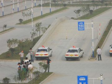 原阳驾校.