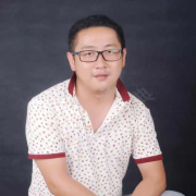 邓名东