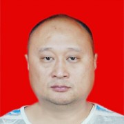 张昆