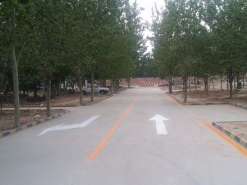 东鑫驾校