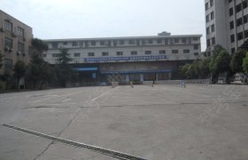 新源驾校