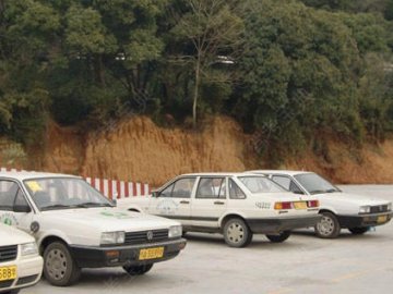 万丰驾校.