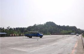 巴运五原驾校