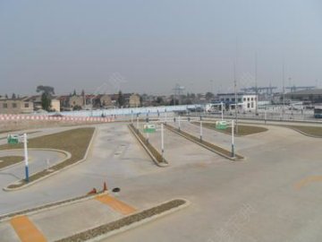 三达驾校