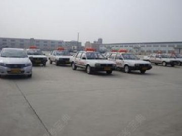 鸿福驾校