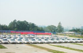 鸿运驾校