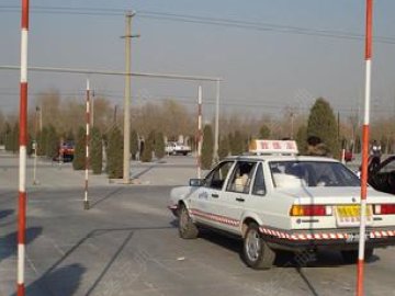 河南桥驾校