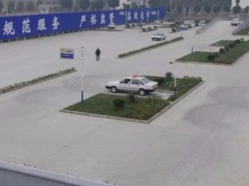 长雨驾校