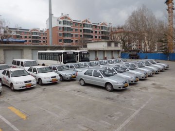 奥林驾校