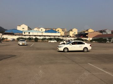 新东方驾校.