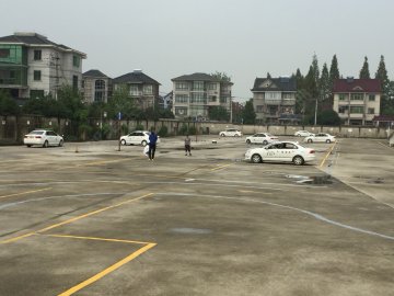 博雄驾校.