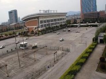 飞龙驾校
