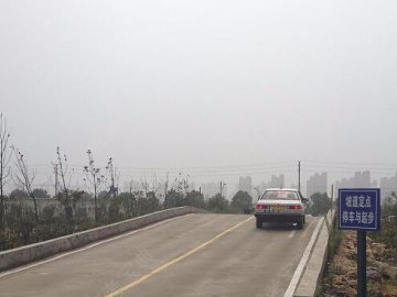 鸿运驾校