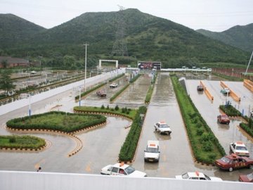 民院驾校