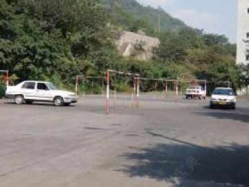 安吉驾校