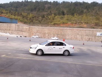 公安驾校