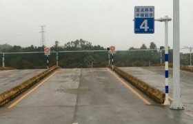 现代驾校