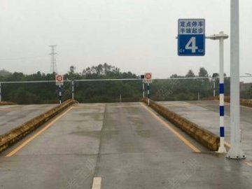 现代驾校