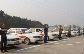 辉煌驾校