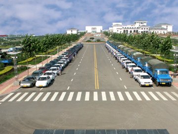 金盾驾校.