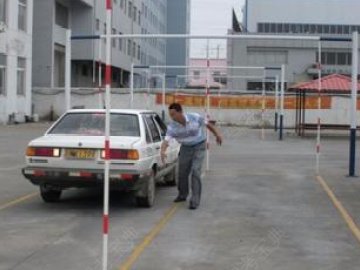 龙城驾校
