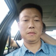 戚忠东