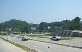 新源驾校