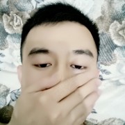 何捷