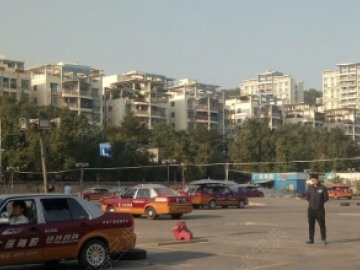 天泓驾校