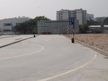 越兴驾校