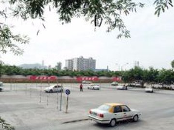 辉鹏驾校