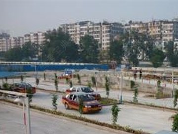 石鸿驾校