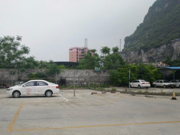 仫佬族自治县驾校