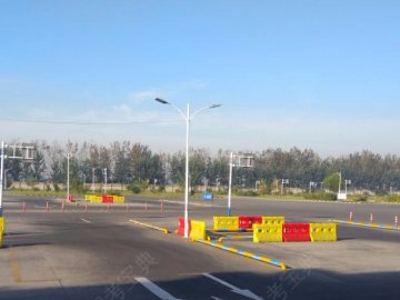 亨达驾校