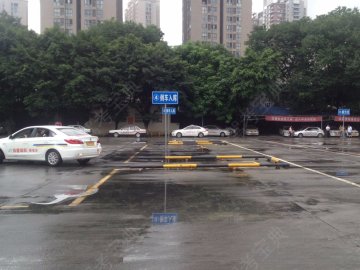 众航驾校