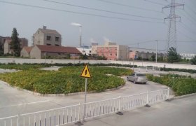 龙威驾校