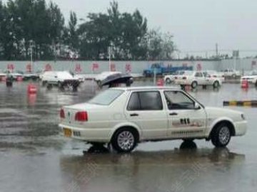 后工驾校
