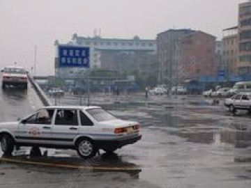 胜威驾校