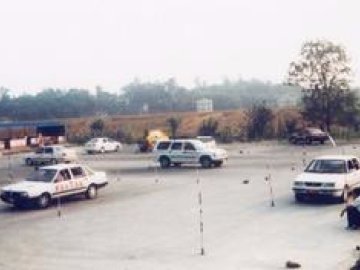 阳光驾校