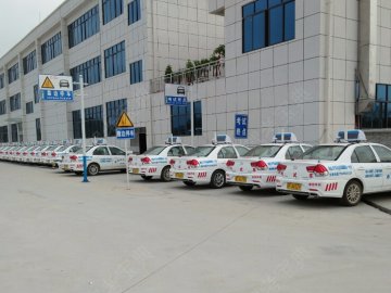 驰航驾校